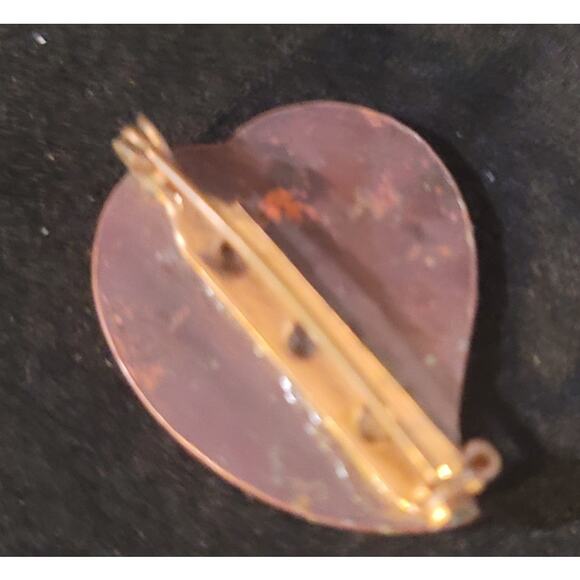 Vintage Enamel Heart Pin - Picture 3 of 3